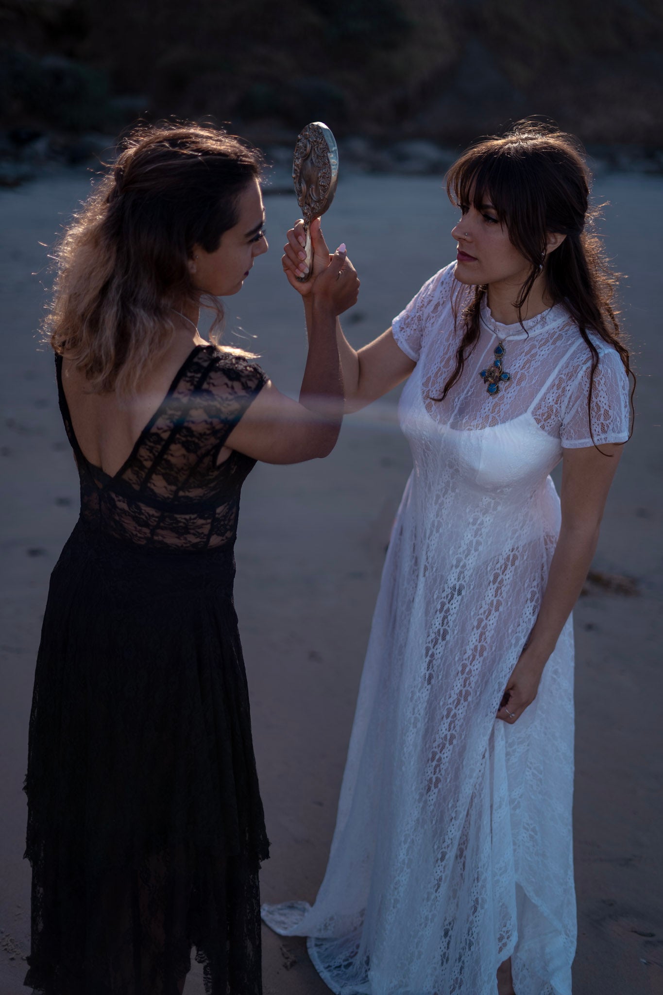 The Mirror ~ Artemisia, Honey, Amber, Litchi Fruit