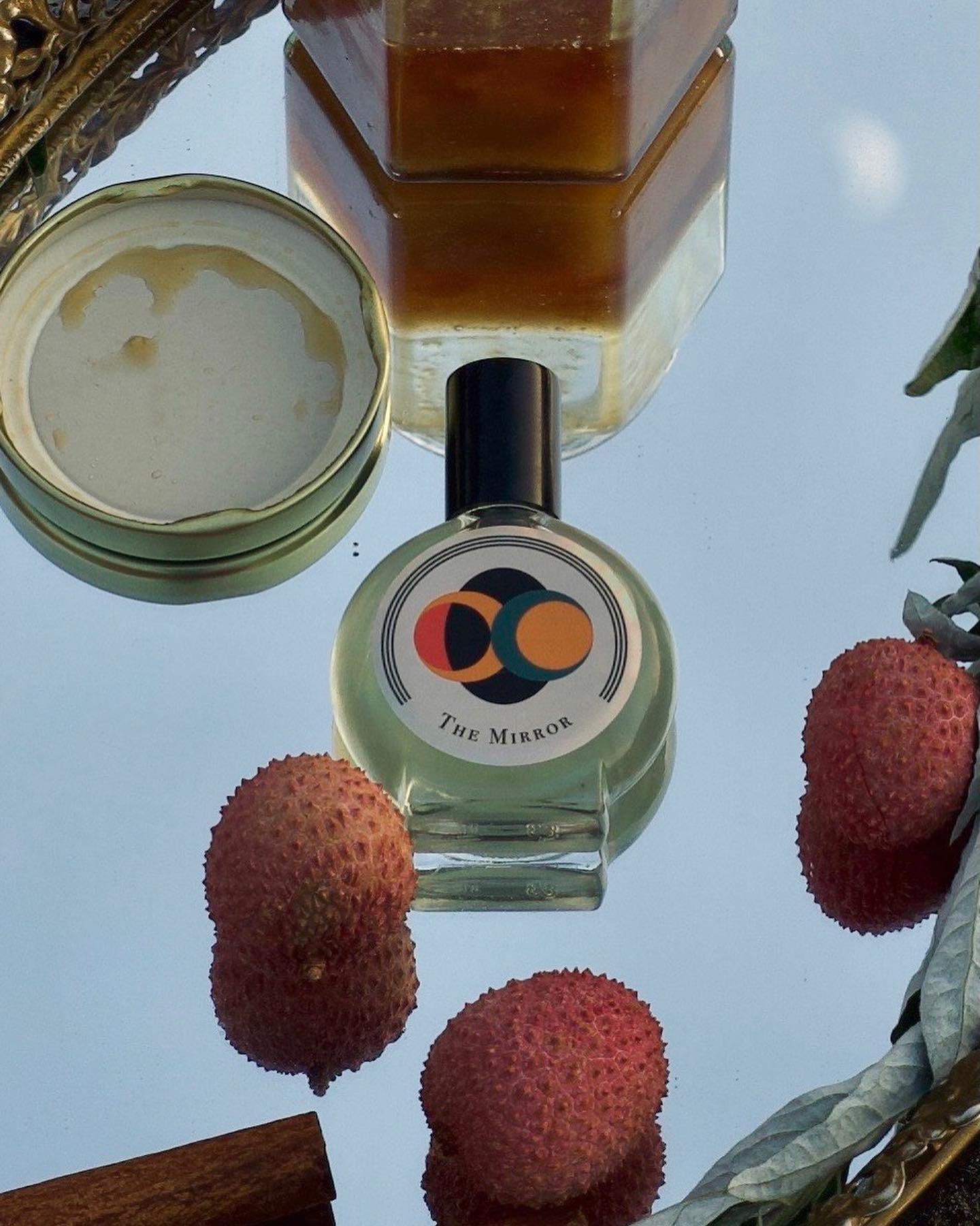The Mirror ~ Artemisia, Honey, Amber, Litchi Fruit