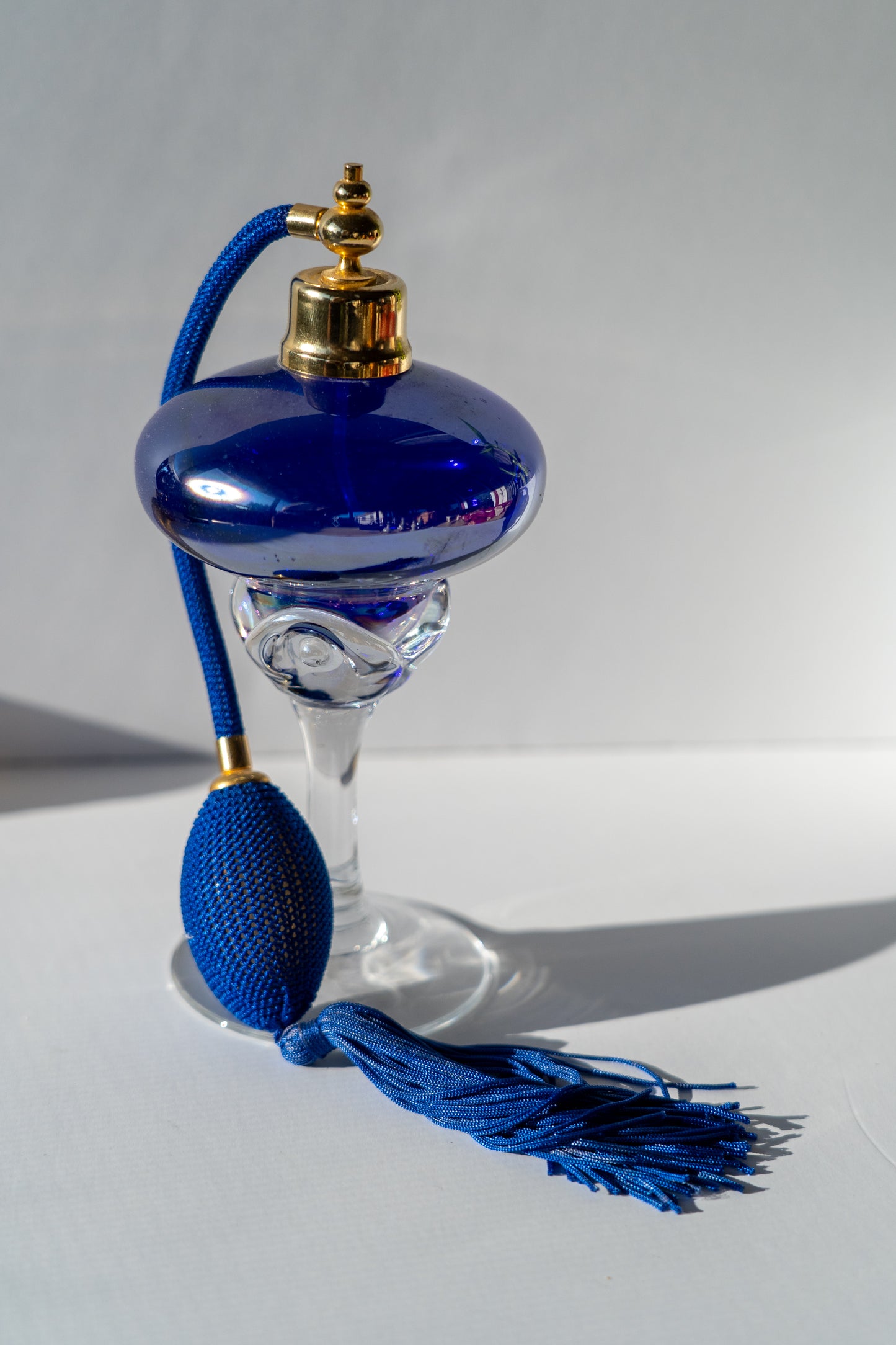 Saphire Cosmos: Vintage Perfume Atomizer