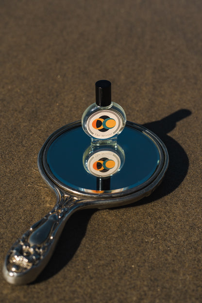 The Mirror ~ Artemisia, Honey, Amber, Litchi Fruit